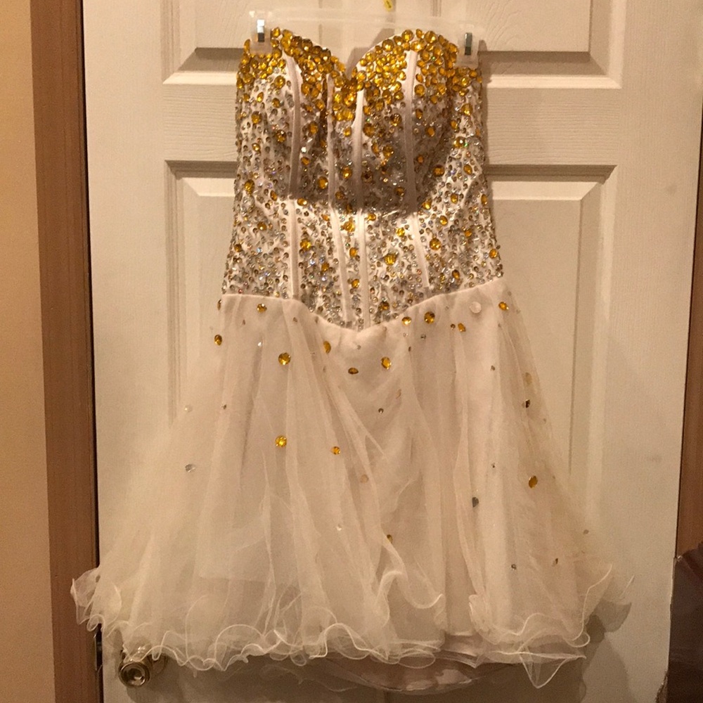 A sequence party dress